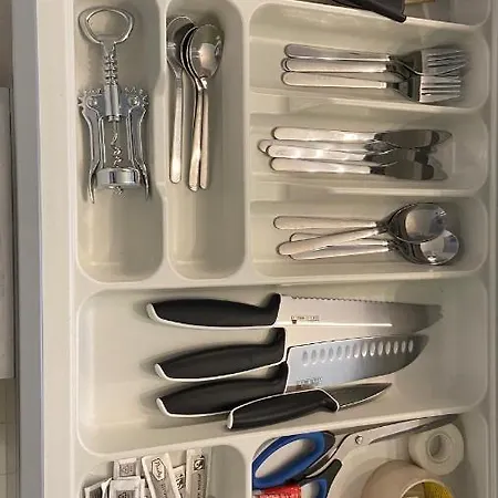 아파트 Absolute Center Compact *