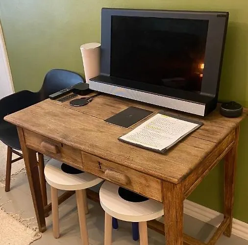 Absolute Center Compact * הלסינקי